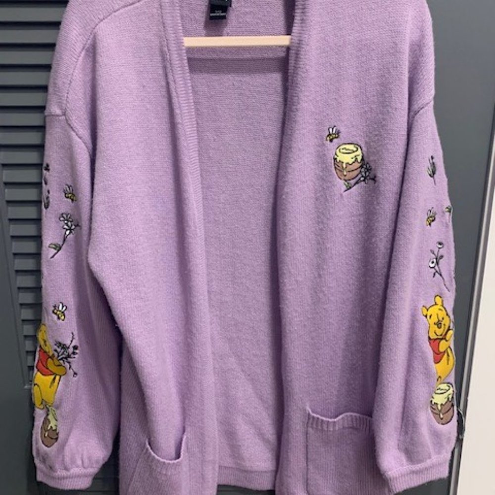Winnie the Pooh Cardigan oversized embroidered hunny pot